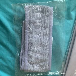 Brand new makeup headband